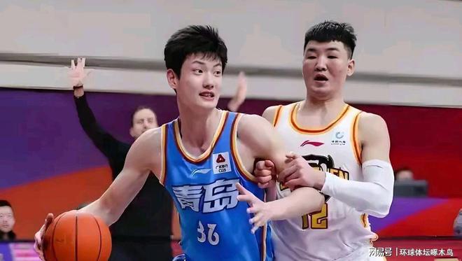 西藏男篮主场击败对手，迈向胜利
