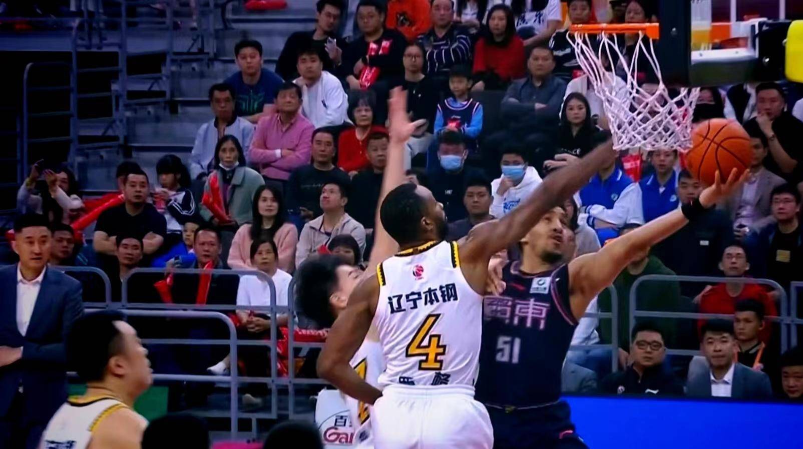 广东宏远队主场不敌浙江稠州银行队