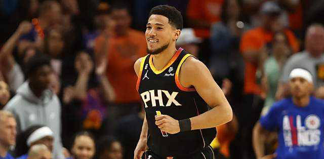 马刺逆转火箭,布克打破历史纪录 马刺逆转火箭,布克打破历史纪录