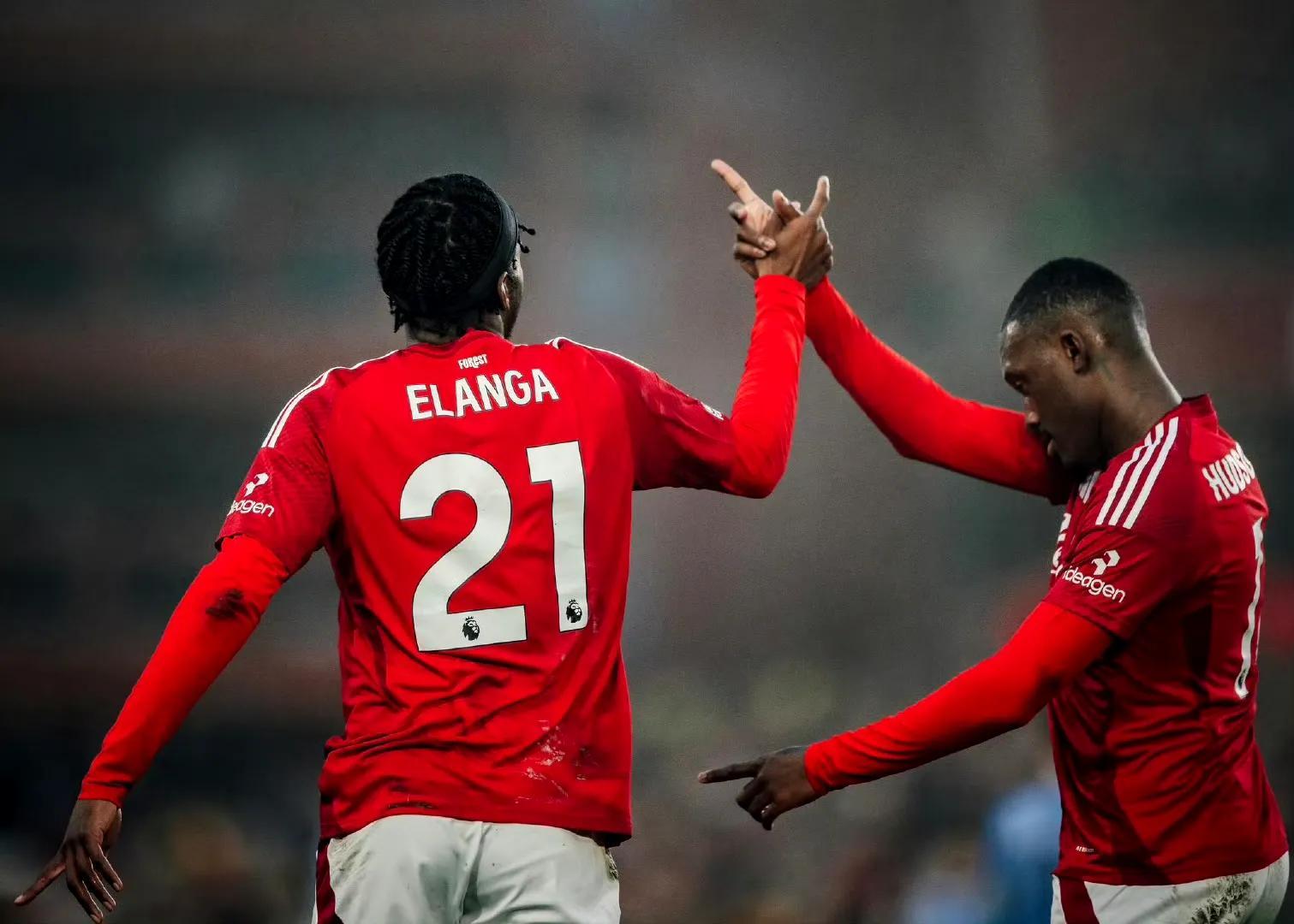 开云体育官网-豪门对决！英超上演世纪大战