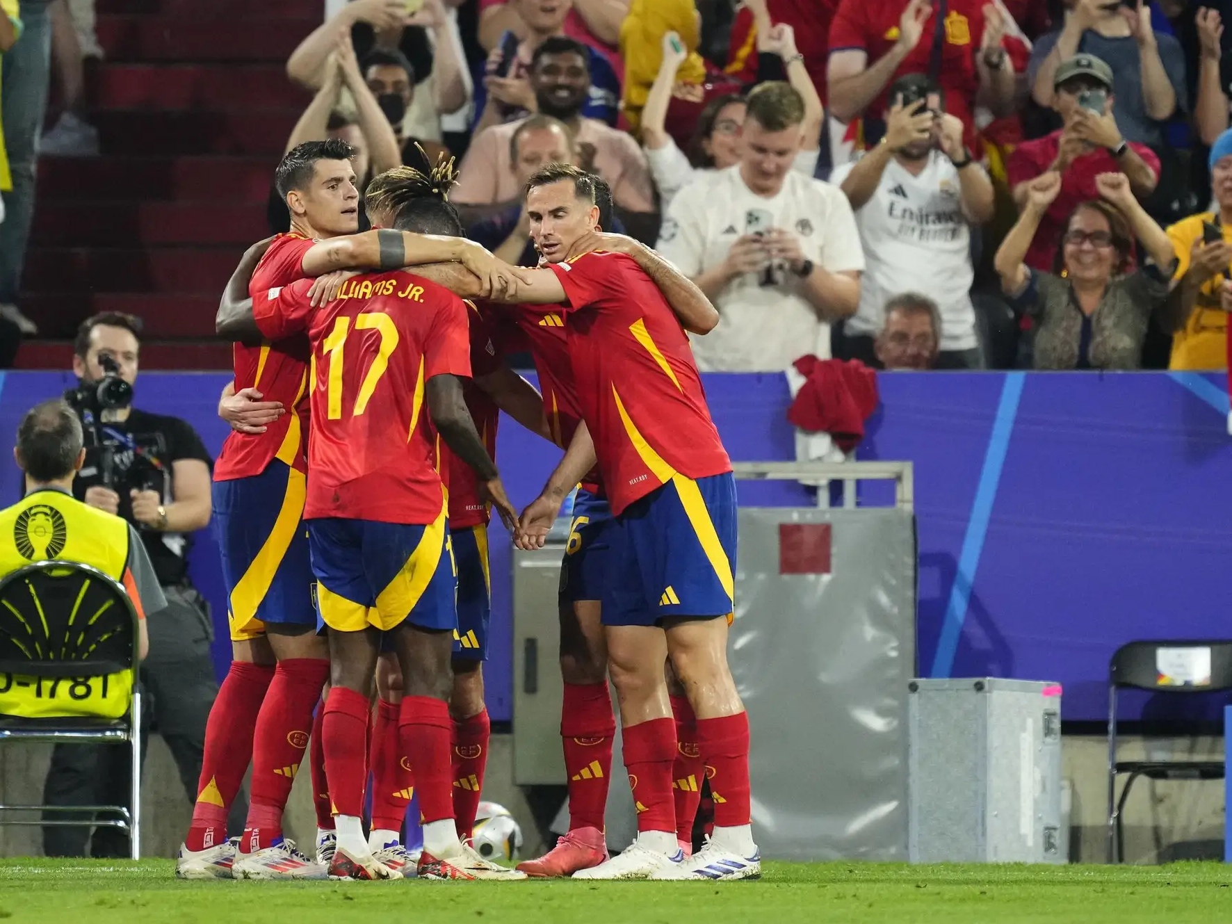 法国队完胜奥地利队，波尔统治全场