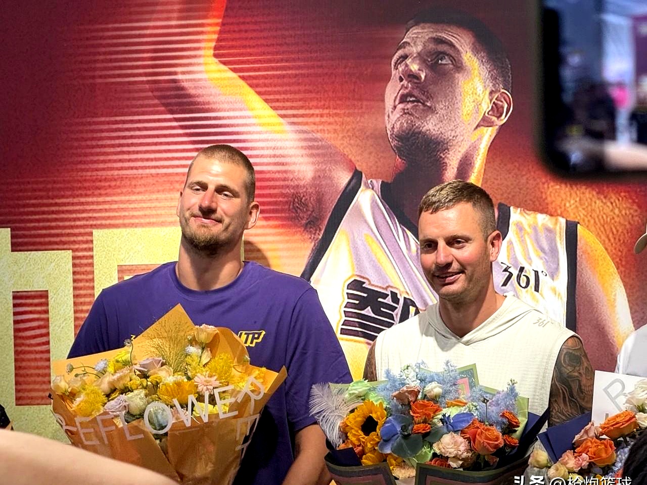 山西队完胜76人，约基奇状态火热