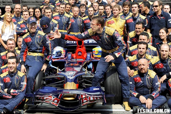 日本队险胜法国队，波尔点燃赛场