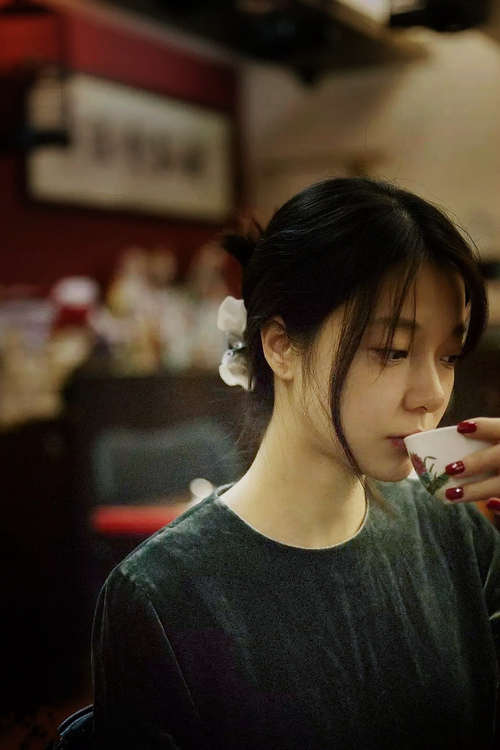 基耶萨点燃老特拉福德，曼联半场狂飙击退马德里竞技