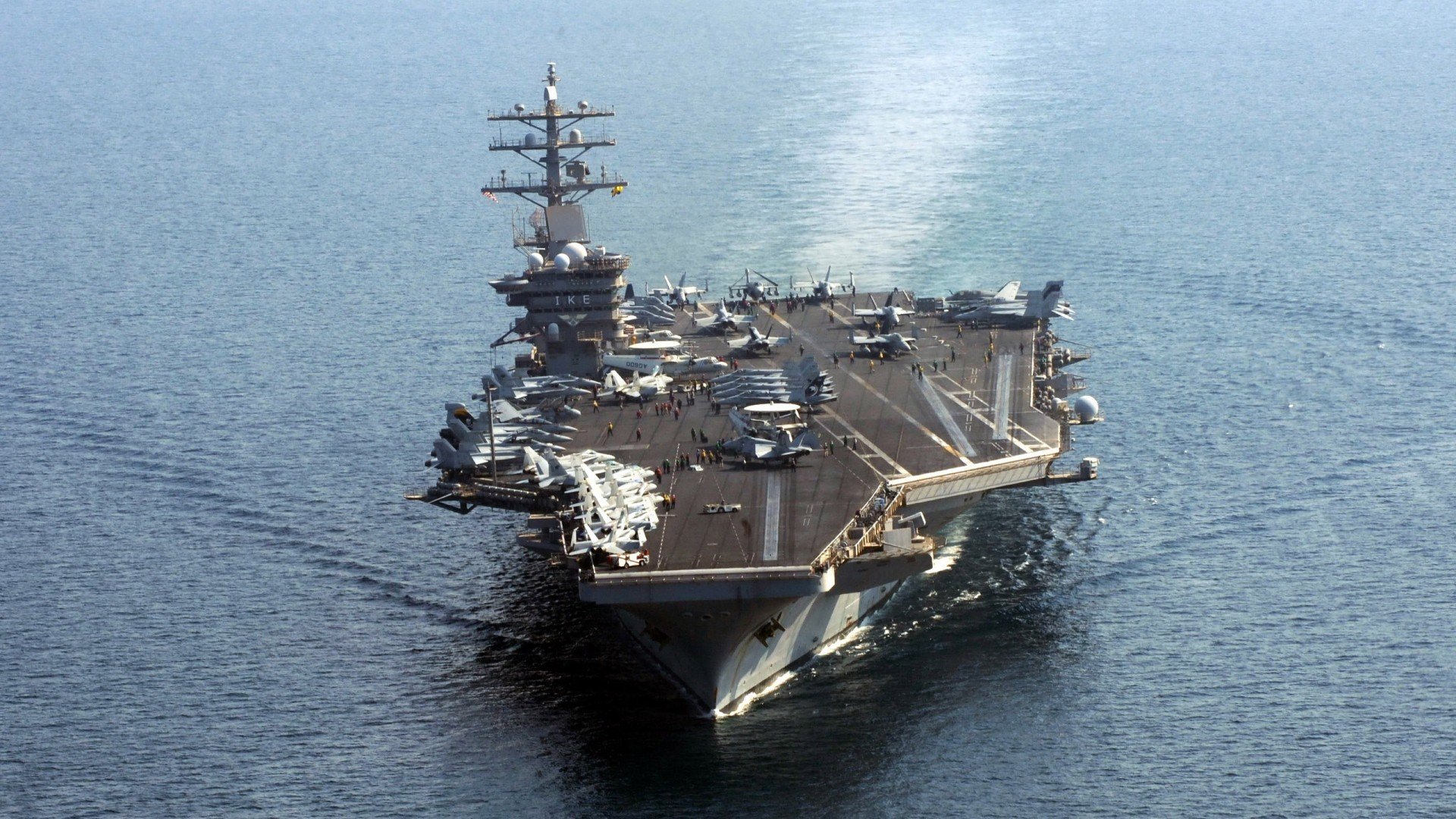 绿茵巅峰与篮球冷门，德甲争冠战焦点战与爵士爆冷鹈鹕的激情之夜