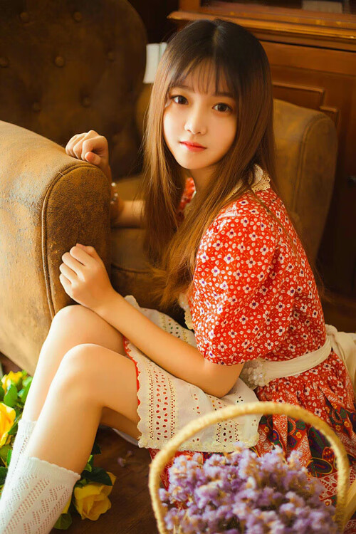 开云体育登录-霓虹与数据共舞，F1街道赛之夜，皮克如何打出统治级表现