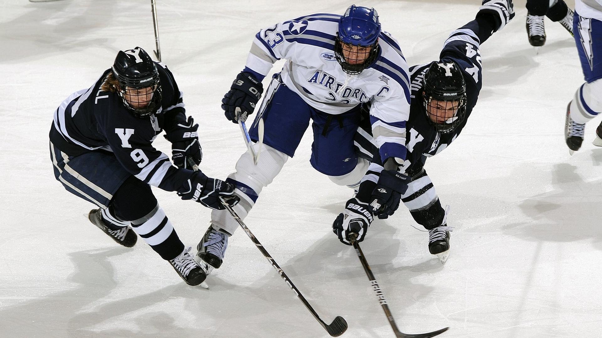 老鹰对决湖人火花四溅，克莱狂飙三分彻底打爆防线